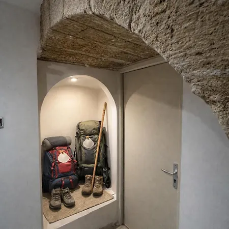 Vandrerhjem D'etape A La Maison - Sur Le Gr 65 -saint D'olt *