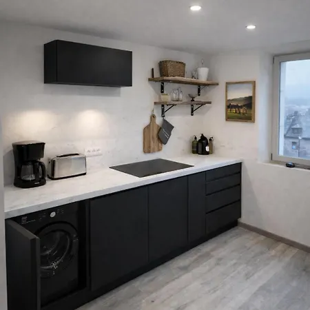 D'etape A La Maison - Sur Le Gr 65 -saint D'olt Saint-Côme-dʼOlt