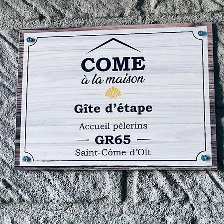 D'etape A La Maison - Sur Le Gr 65 -saint D'olt ホステル Saint-Côme-dʼOlt